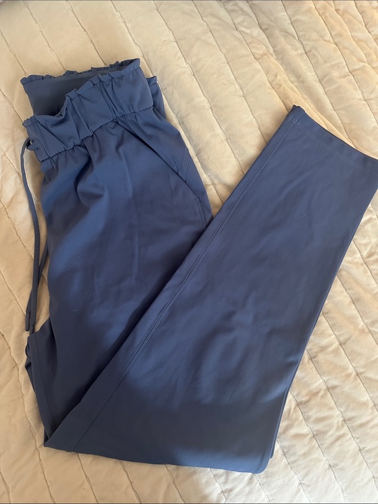 lululemon athletica Pants - lululemon athletica Navy Paperbag Waist Track Pants